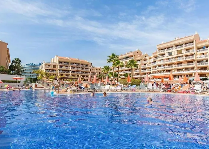 Two Bedroom In Beachfront Complex With Pool In Playa De Américas.