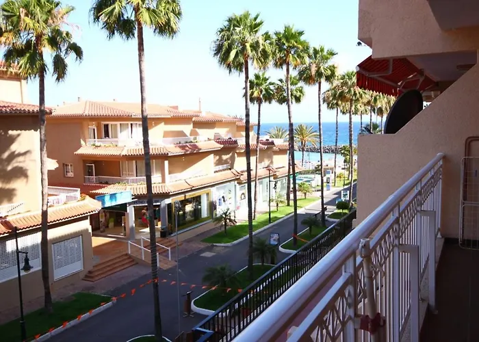 Apartman Two Bedroom In Beachfront Complex With Pool In Playa De Americas. Playa de las Américas