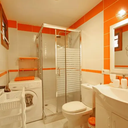 Two Bedroom In Beachfront Complex With Pool In Playa De Americas. Apartament